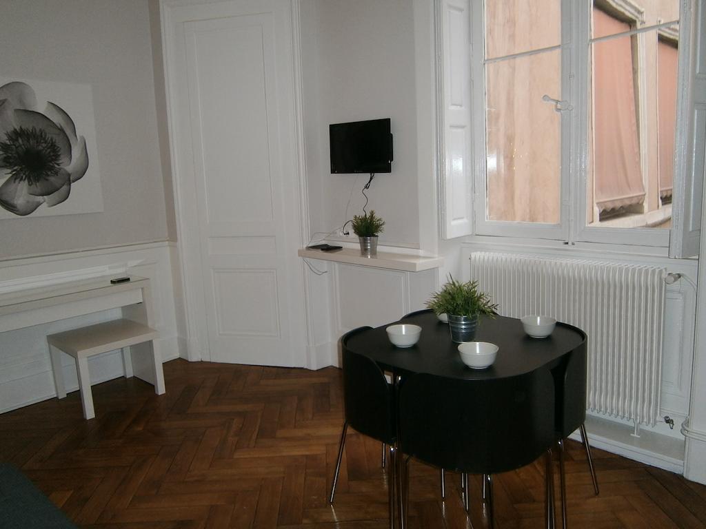 Appartements Place Bellecour Лион Экстерьер фото